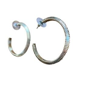 BaubleBar  Women's Jewelry Coiled Hoop Earrings Gold Textured Comfortable 1.5"